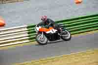 Vintage-motorcycle-club;eventdigitalimages;mallory-park;mallory-park-trackday-photographs;no-limits-trackdays;peter-wileman-photography;trackday-digital-images;trackday-photos;vmcc-festival-1000-bikes-photographs